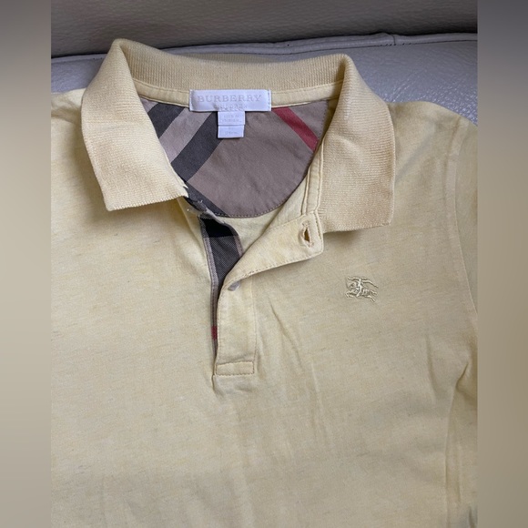 Burberry Yellow Polo T Shirt with 2 Buttons / Logo  (Unisex) Size 8Y - Picture 6 of 6